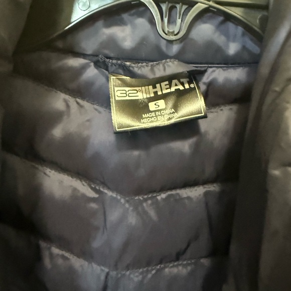 32 Degree Heat Navy and Black Quilted Jacket - Picture 3 of 7